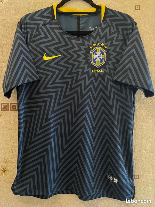 Femme Maillot Brésil Neymar #10 Jaune Tenues Domicile 24-26 T-Shirt