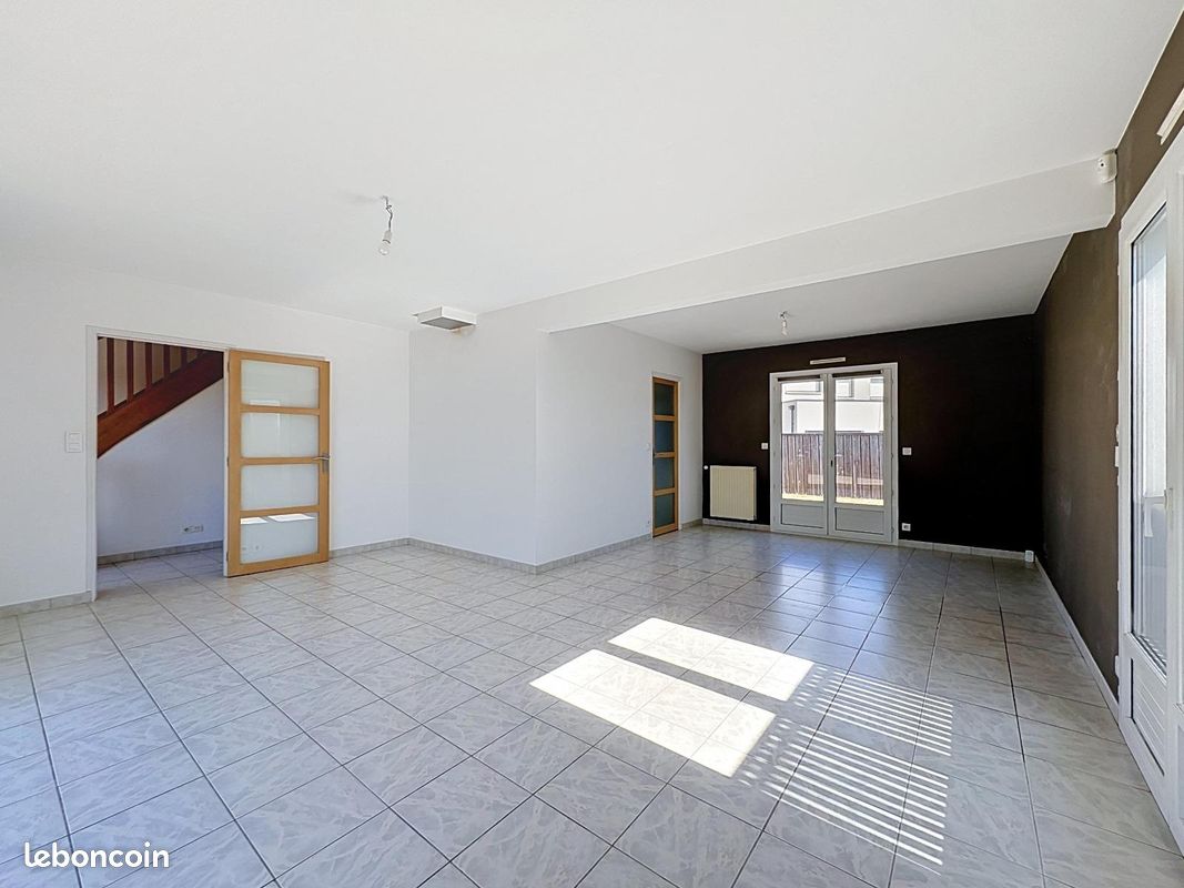 Maison 7 pièces 147 m² · à Saint-Barthélemy-d'Anjou · 147 m² · 299 000 €