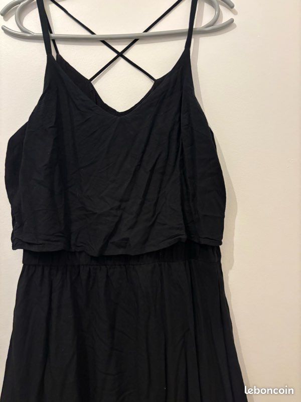 Robe noir débardeur (image 3)