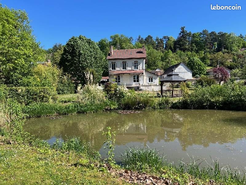 Maison 7 pièces 210 m² · à Nogent-le-Roi · 210 m² · 660 000 €