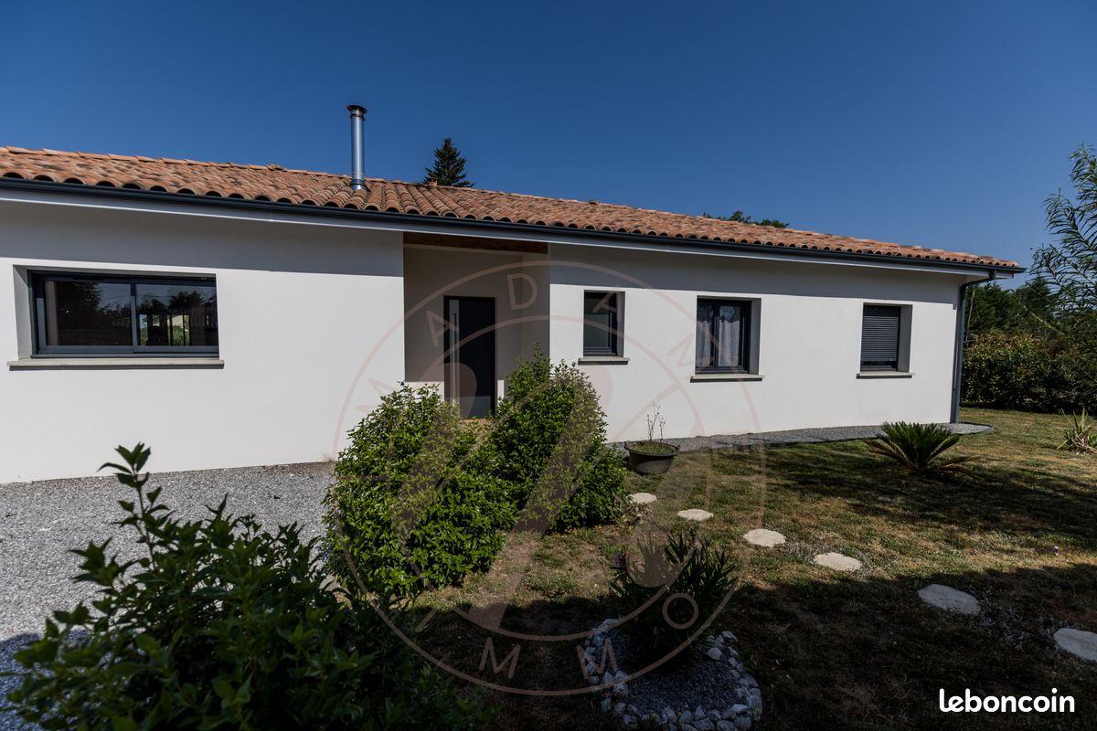Maison 6 pièces 150 m² · à Saint-Pierre-du-Mont · 150 m² · 446 800 €