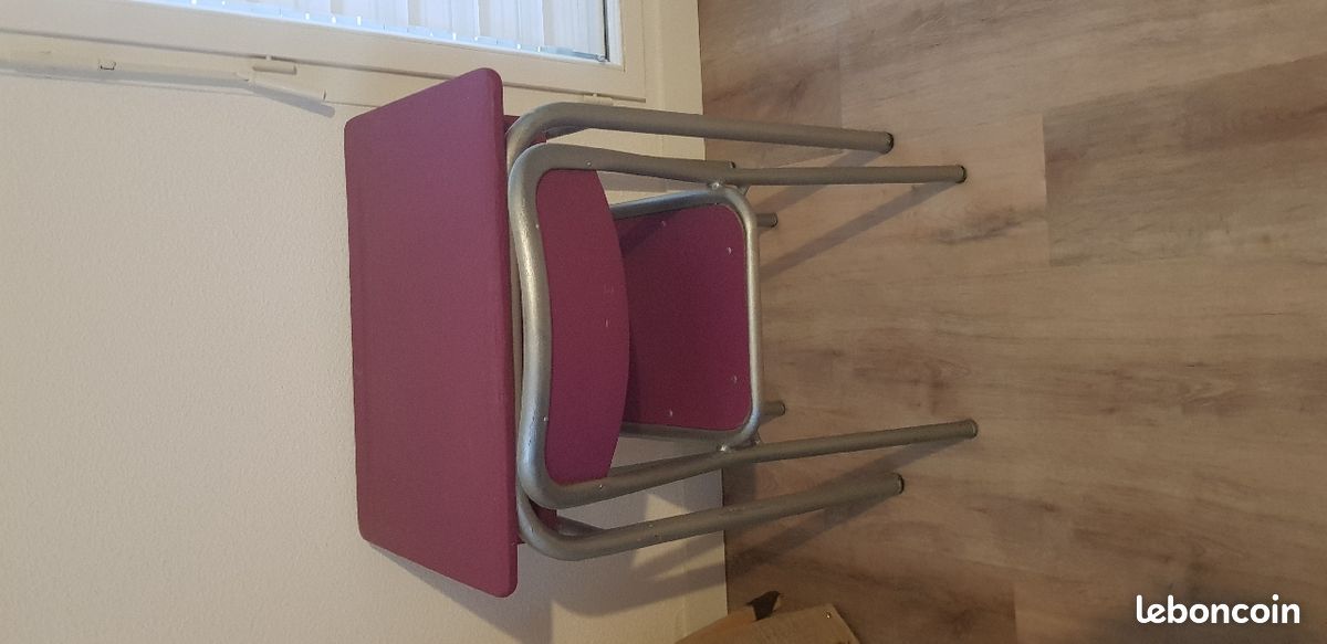 Bureau d'écolier (image 1)