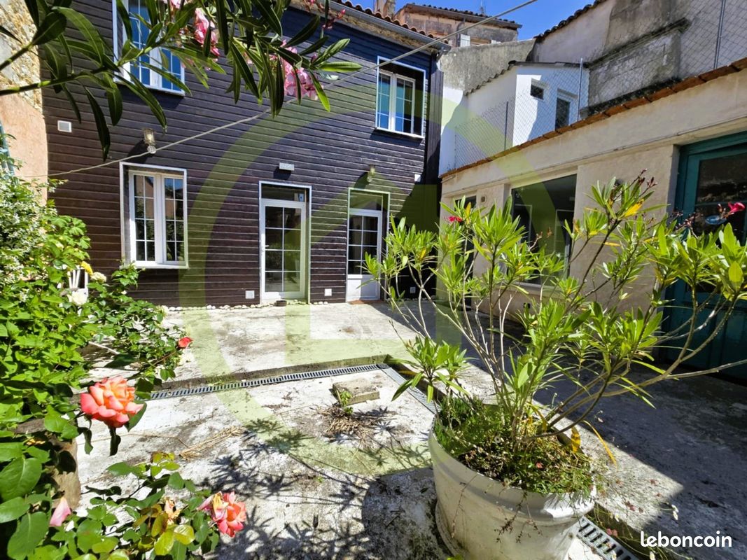 Maison 6 pièces 142 m² · à Mirambeau · 142 m² · 116 000 €