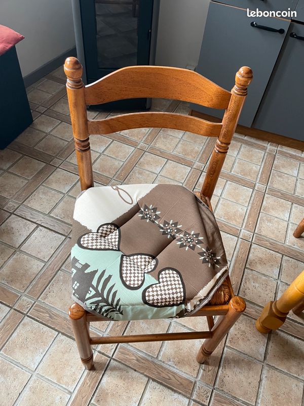 Tables carrelés avec rallonge et 6 chaises (image 3)