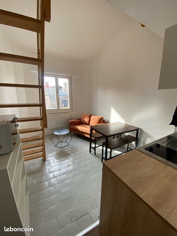 Appartement 1 pièce 18 m² · à Lyon · 18 m² · 700 €/mois