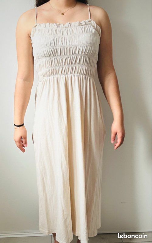 Gros Lot De Vêtements Femme Tailles 40/42 - État Très Bon - Divers Styles Et Marques