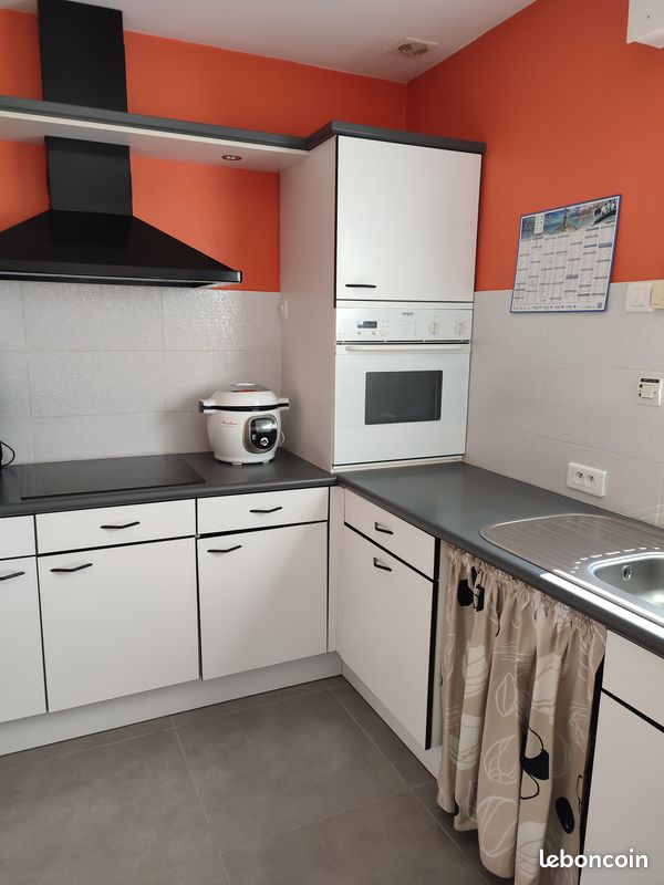 Vends Meubles Cuisine+Evier+Hotte+Table (image 2)