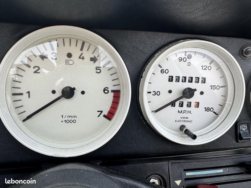 PORSCHE 911 Cabriolet 3.0i TYPE G CABRIOLET SC (image 26)