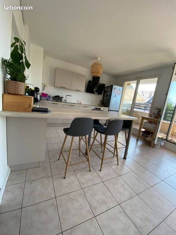 Appartement 4 pièces 97 m² · à Divonne-les-Bains · 97 m² · 2 480 €/mois