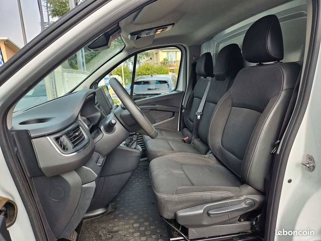 Renault trafic 2022 - 2.0 dci 130cv - grand confort (image 7)
