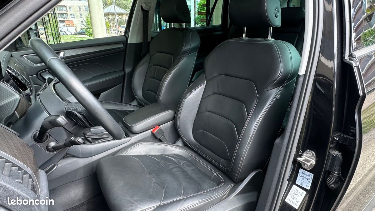 Skoda kodiaq 2.0 tdi 150 ch scr style 4x2 dsg 7pl / toit ouvrant / entretien constructeur (image 9)