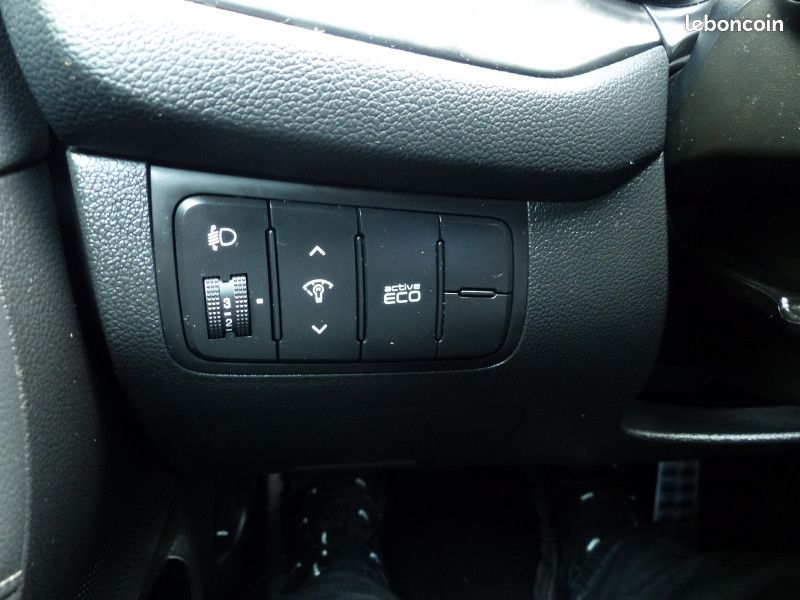 Kia CEE'D 1.6 CRDI 136CH GT LINE DCT (image 39)
