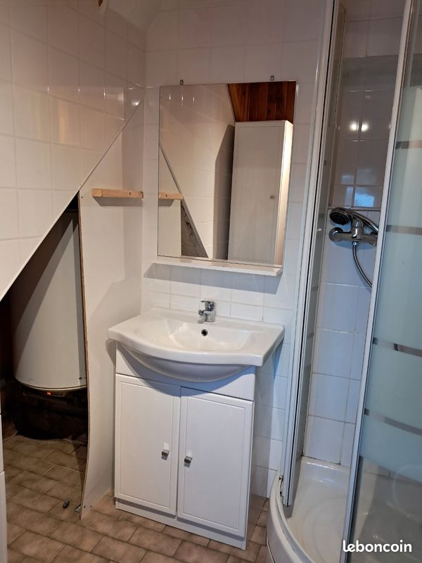 Appartement 2 pièces 30 m² · à Langogne · 30 m² · 300 €