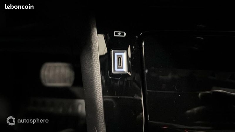 Peugeot 2008 1.2 Hybrid 110ch Allure e-DCS6 (image 30)
