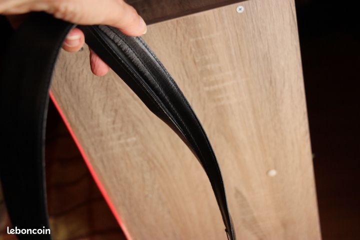 Ceinture noire à compartiment (image 2)