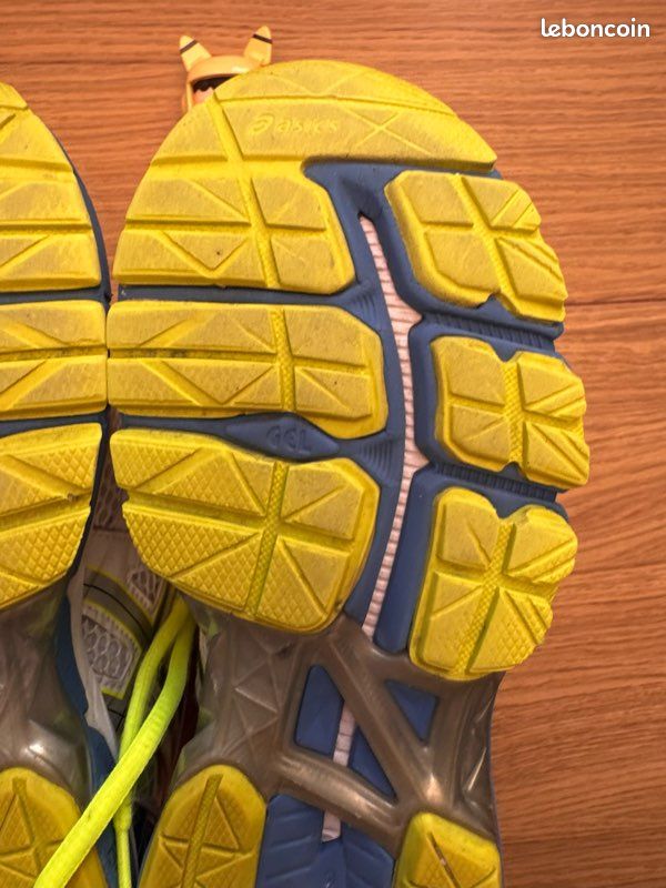 Asics GT-2000 Blanc Bleu Jaune Fluo - Chaussures Running Femme T36 EU / US 5.5 (image 17)