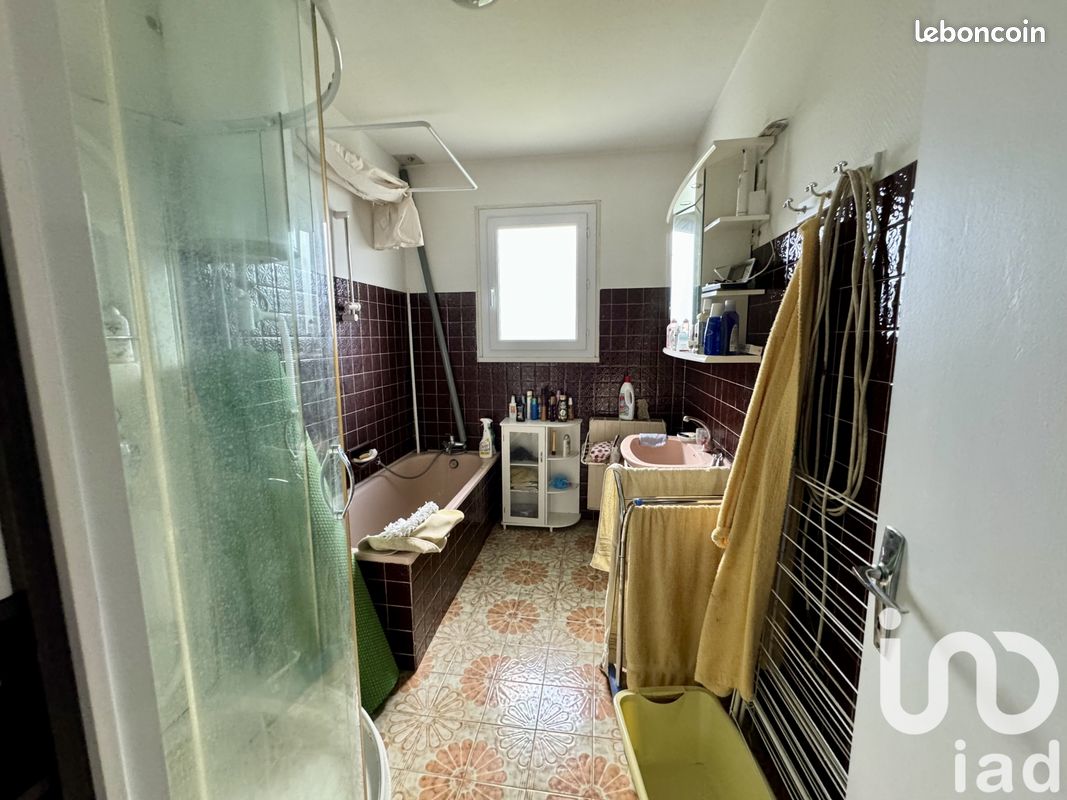 Maison 7 pièces 180 m² - Étriac 16250 (image principale 8)