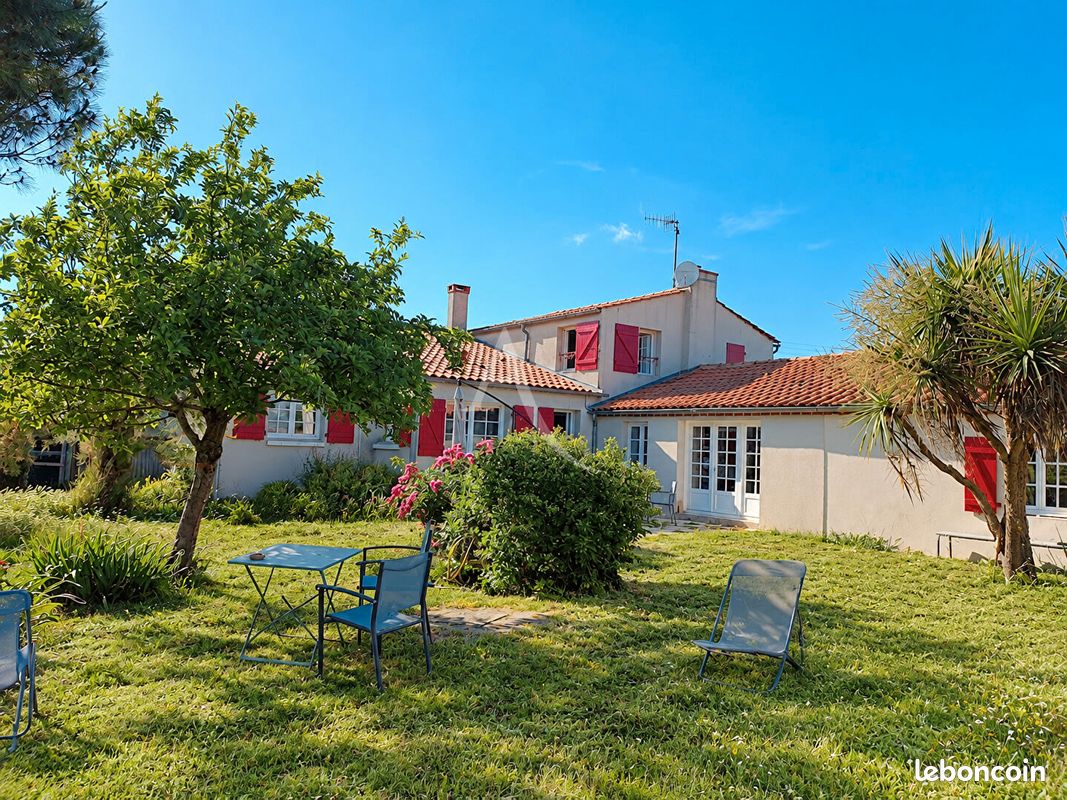 Maison 6 pièces 177 m² · à Angles · 177 m² · 418 900 €