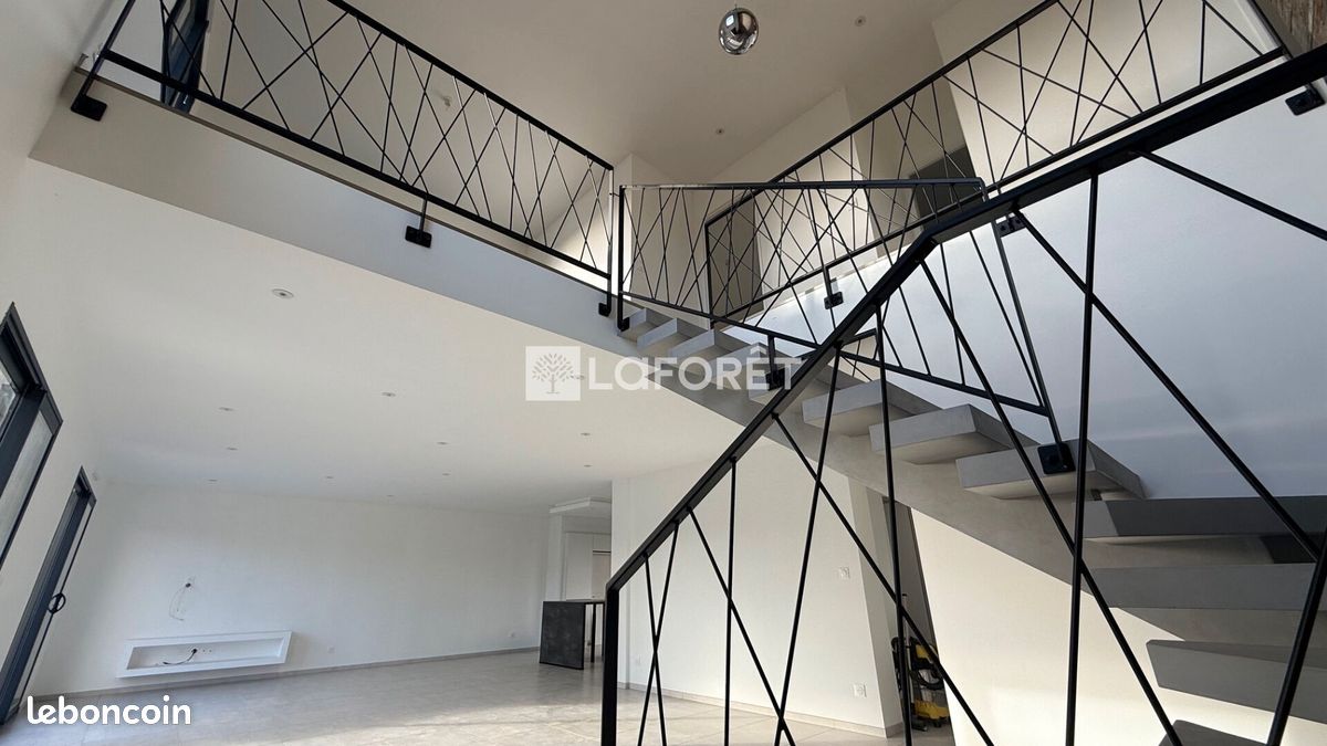 Maison 6 pièces 160 m² · à Préaux · 160 m² · 418 000 €