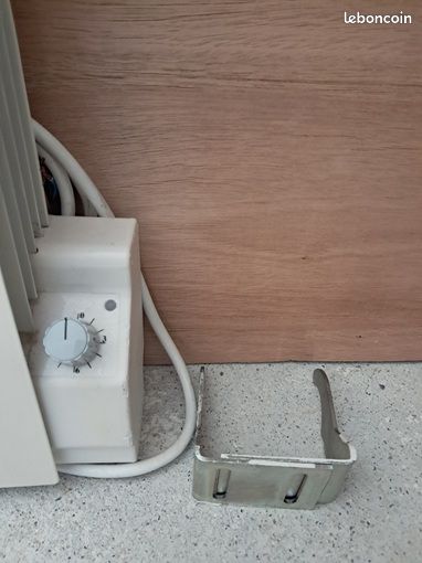 Radiateur à bain d'huile Aquitherm 1050 W (image 3)