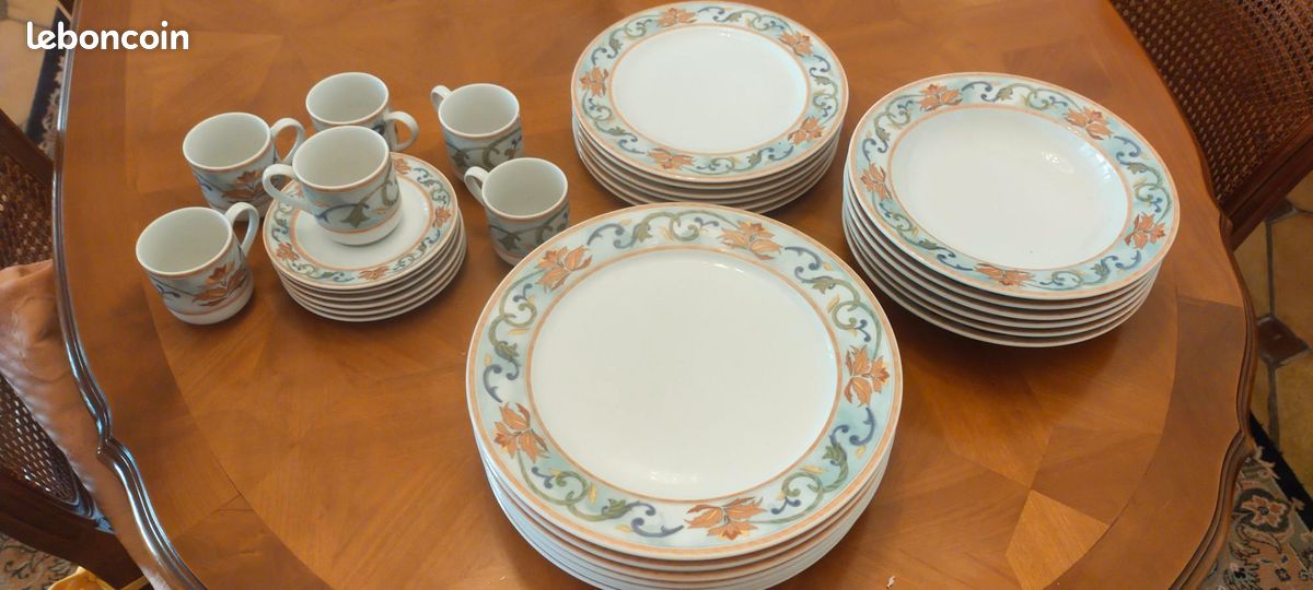 Service vaisselle porcelaine (image 1)