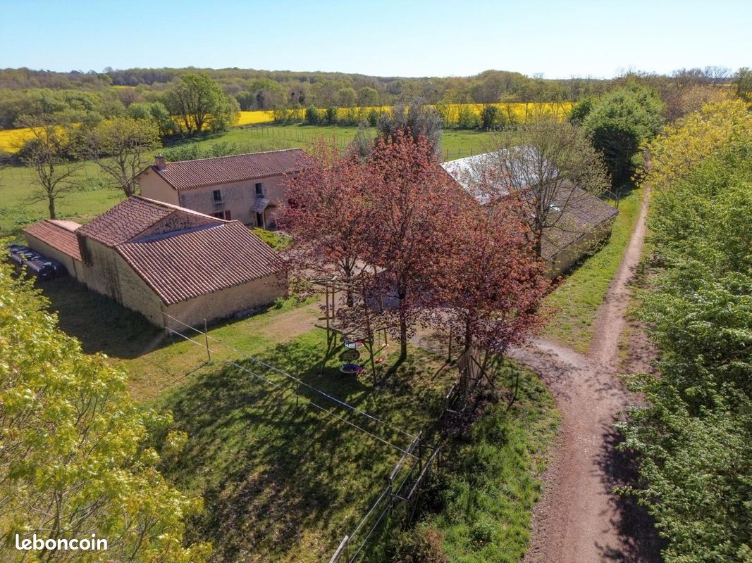 Maison 6 pièces 186 m² · à Aubigny · 186 m² · 264 000 €