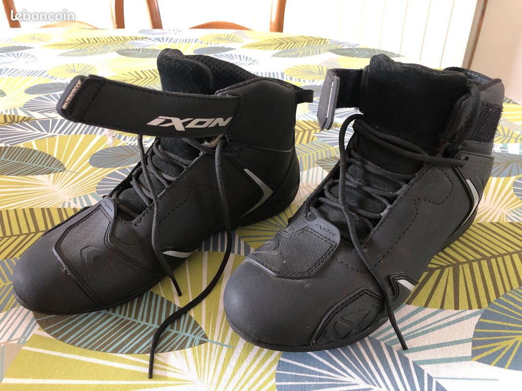 Chaussures moto IXON (image 2)