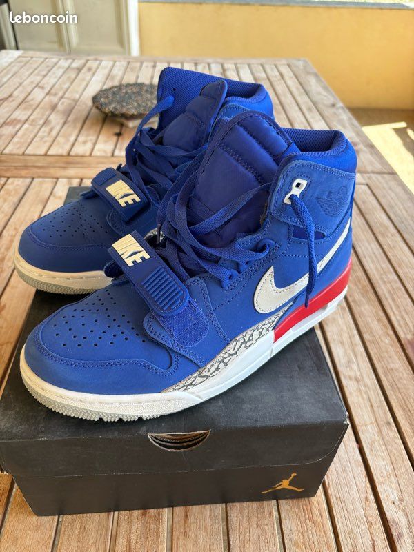 Nike Jordan Legacy 312 Pistons 42 Chaussures