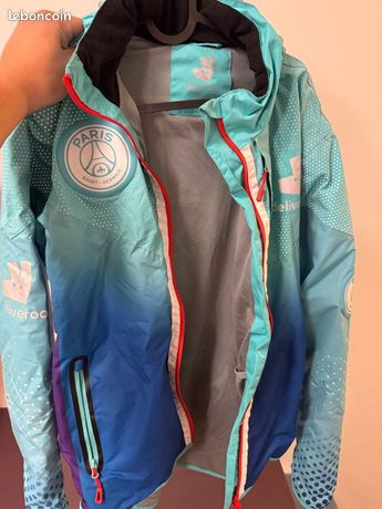 Veste deliveroo d'occasion - Vêtements Veste deliveroo d'occasion - Vêtements