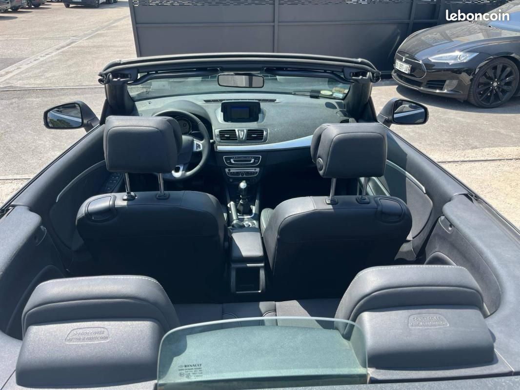 Renault Mégane Coupé Cabriolet III dCi 110 eco2 FAP Euro 5 (image 4)