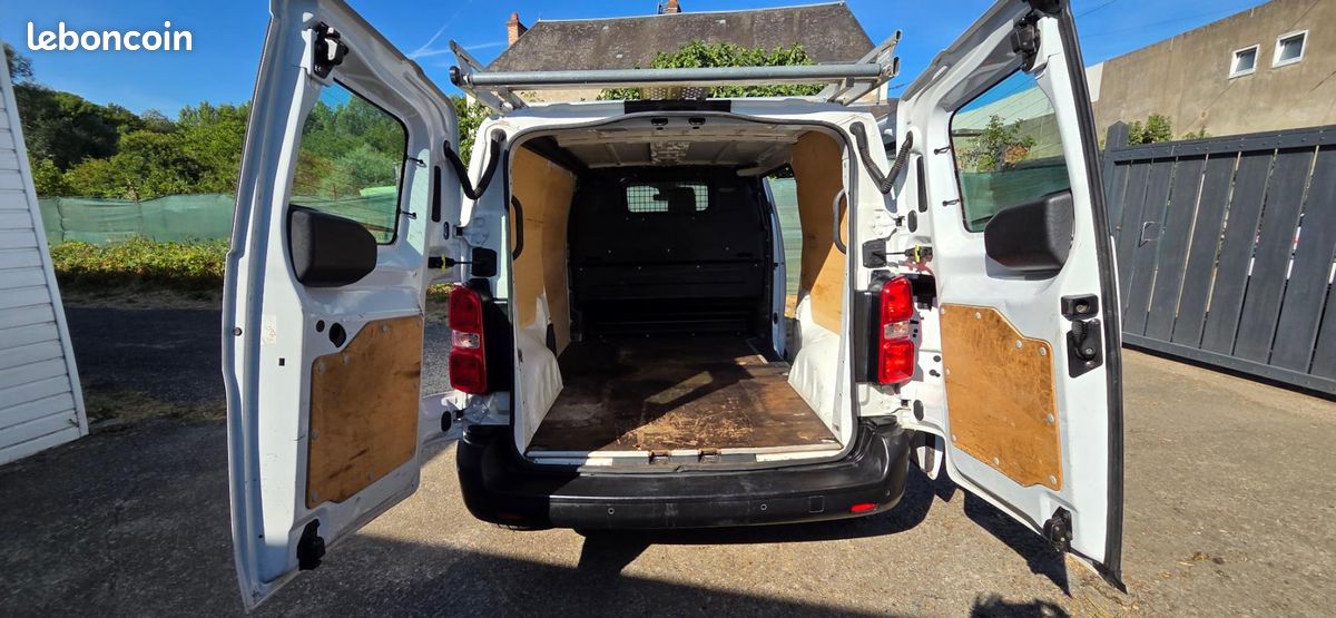 Citroën Jumpy FOURGON M 2.0 HDI 120 CV PRIX HT 11190e *(réf:FL049-10-VO2088) (image 15)