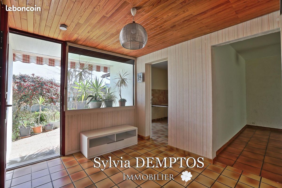 Propriété 5 pièces 139 m² - Orthez 64300 (image principale 2)