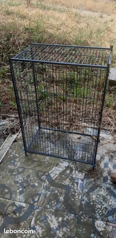 Cage (image 1)