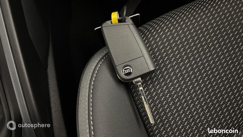 Audi A1 Sportback 35 TFSI 150ch S line S tronic 7 (image 16)