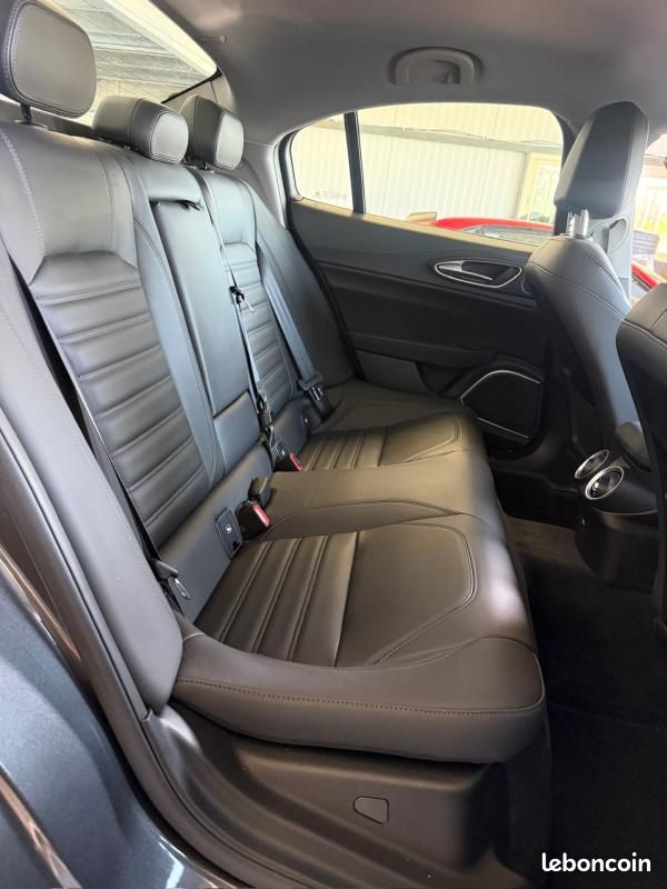 Alfa Romeo Giulia MY20 2.2 190 ch AT8 Ti (image 14)