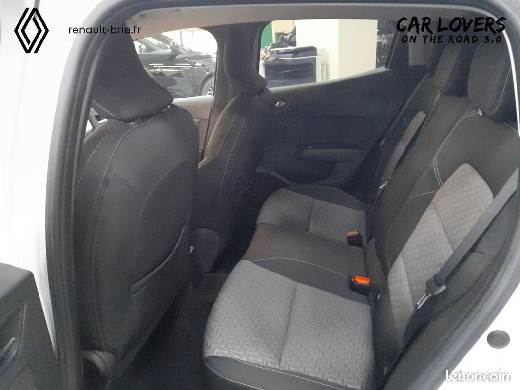RENAULT Clio TCe 90 X-Tronic - 21N Intens (image 19)