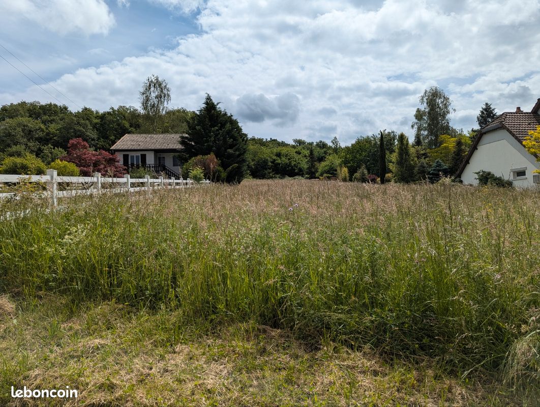Terrain à Falletans · 35 000 €