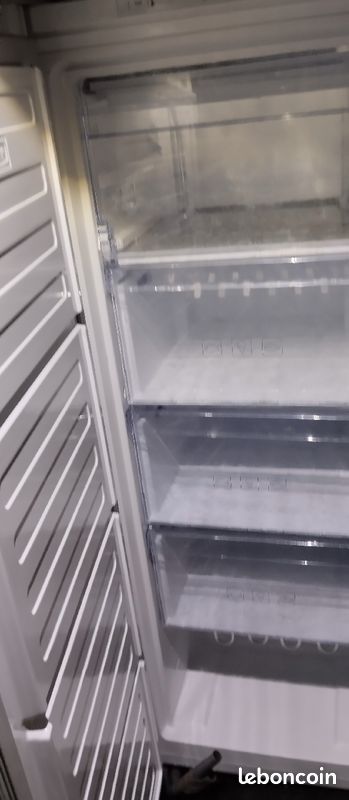Frigo vertical (image 1)