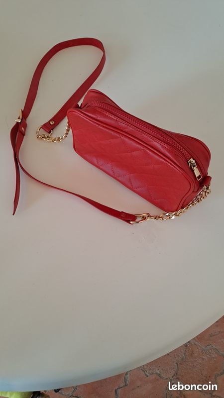 Sac à main rouge vif – état neuf - Versace 19.69 Abbigliamento (image 2)