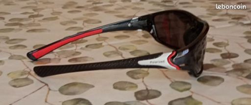 Vends lunettes de soleil en parfait état (image 2)