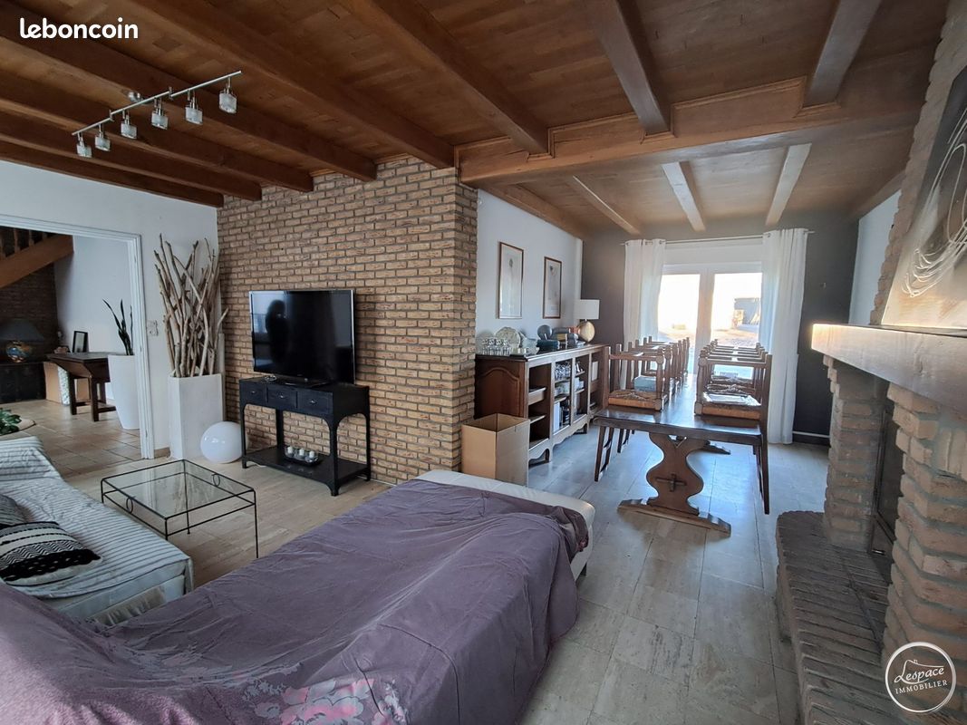 Maison 6 pièces 166 m² · à Audruicq · 166 m² · 870 €/mois