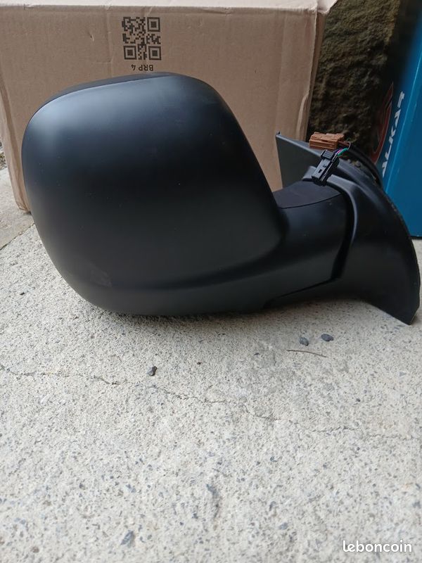 Rétroviseur Électrique Gauche Chauffant Noir – Compatible Peugeot Partner 1996-2007 (OEM 8151W3 / 8153HY)