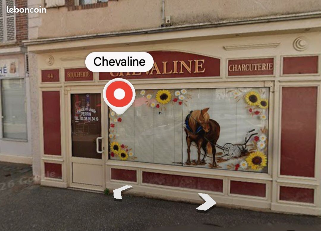 Local commercial 10 pièces 131 m² · à Château-Renard · 131 m² · 144 000 €