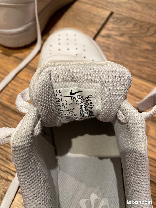 Vend chaussures Nike blanches (image 4)