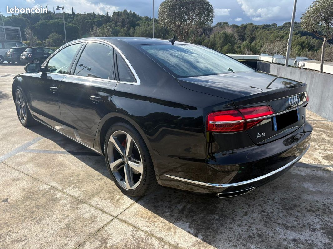 AUDI A8 3.0 V6 TDI QUATTRO — photo 2