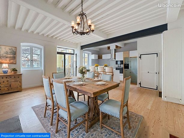 Maison 7 pièces 218 m²