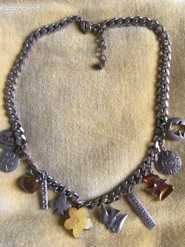 Collier (image 1)