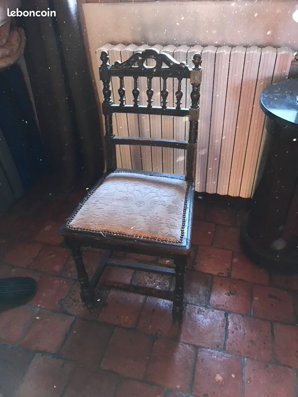 Chaise ancienne (image 1)