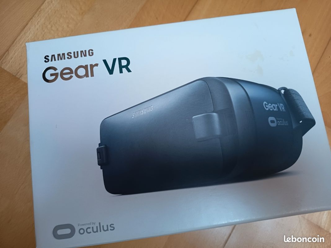 Casque de réalité virtuelle (image 1)