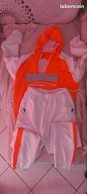 Complet fluorescent orange blanc (image 1)